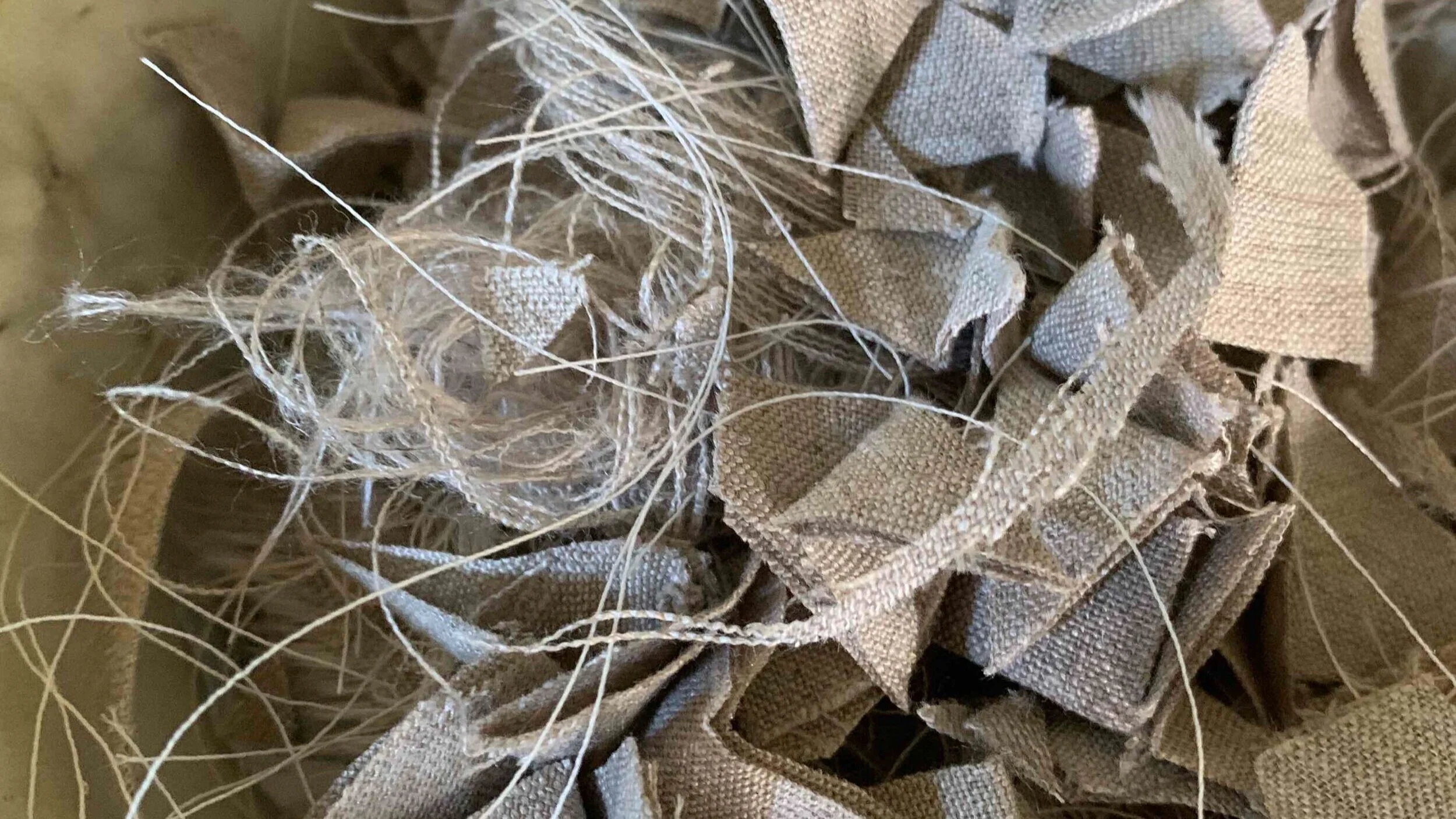 linen+scraps+in+bowl.jpg
