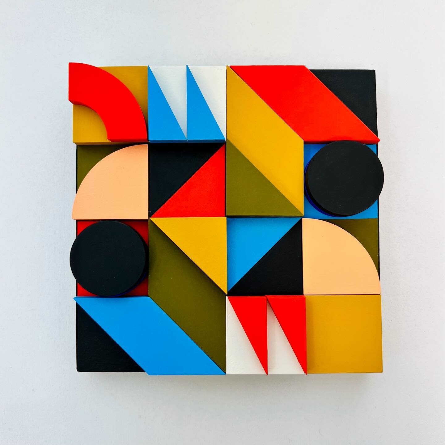 I&rsquo;m so excited to let you know this geometric #sculpturalpainting is part of SIXBYSIX, a diverse group exhibition free and open to all!

Come say hi at opening reception this Saturday, March 16 from 12-4 in person, or explore online at @this___