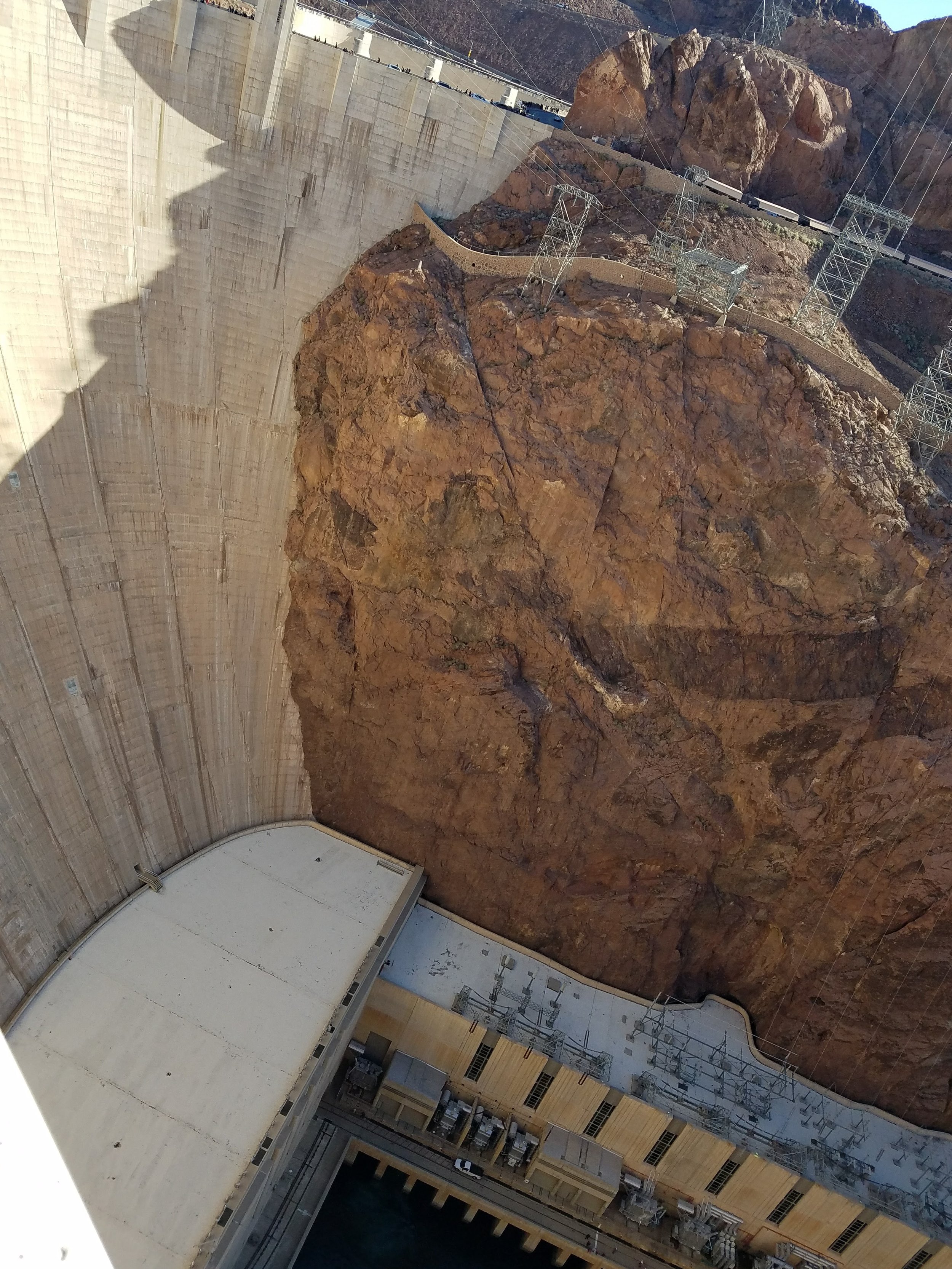 Dam with powerhouse below.