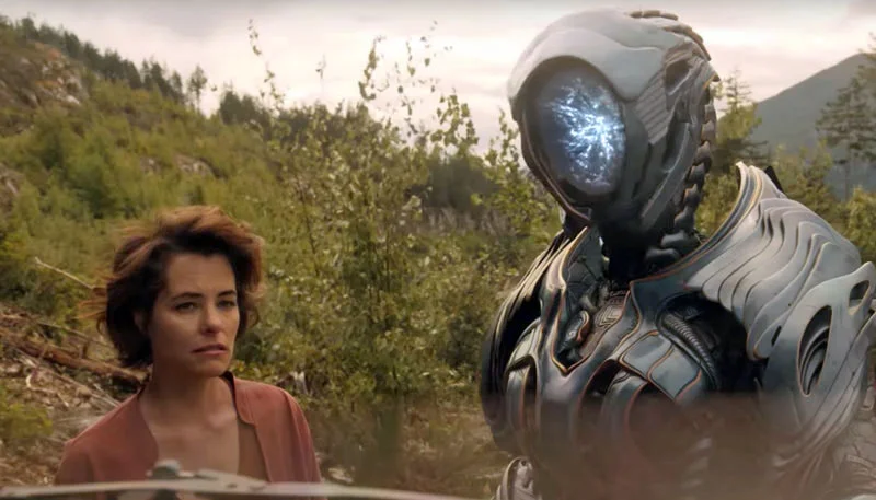 Lost in Space Netflix 010.jpg