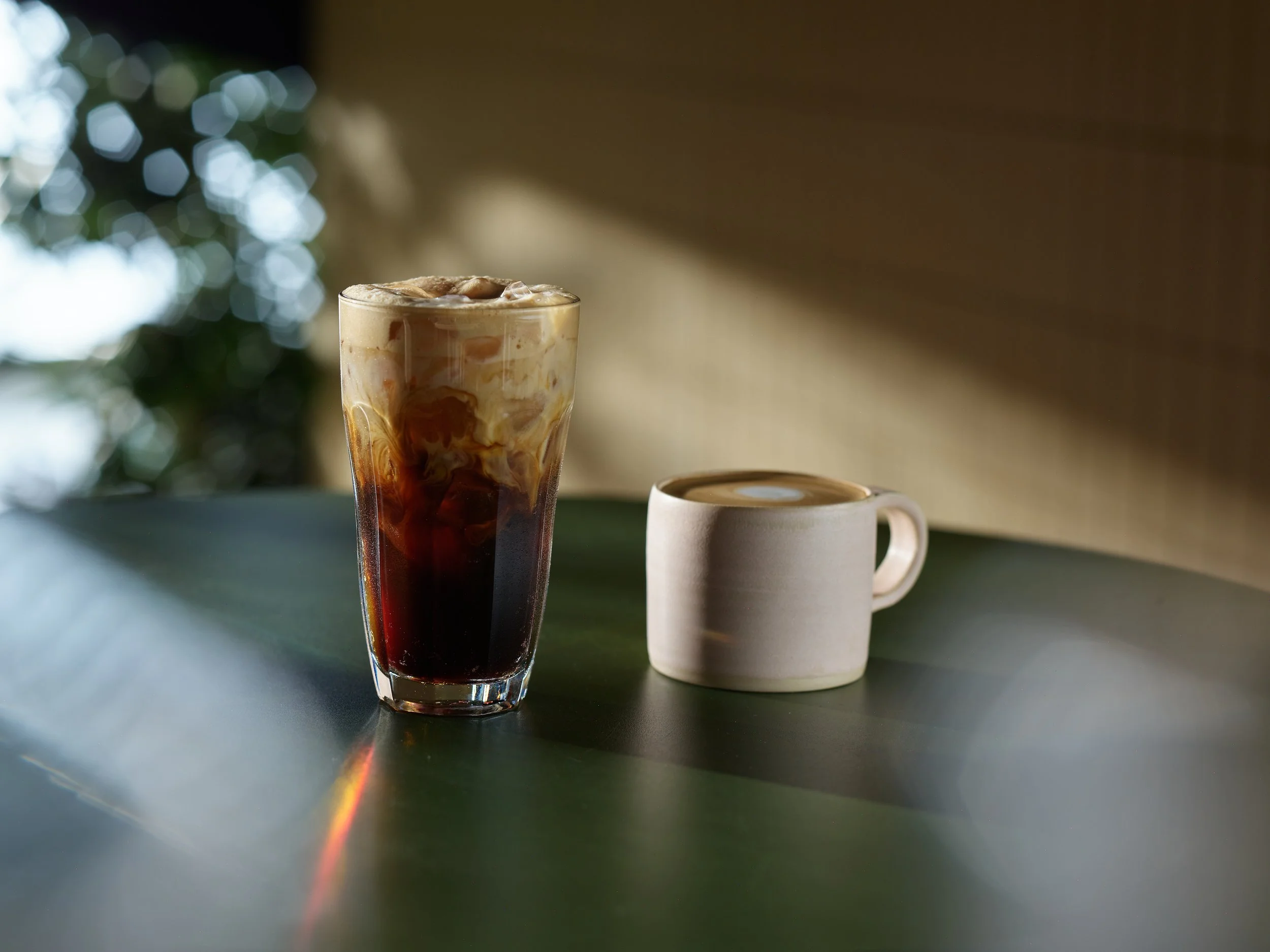 FPO_102824_Starbucks_FY25_SpringPhoto_11_FlatWhiteShakenEspresso_001382-ADP.jpg