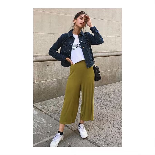 My style muse @gabsevi wearing the Hands Teeeeeee. Day made ☀️🎉