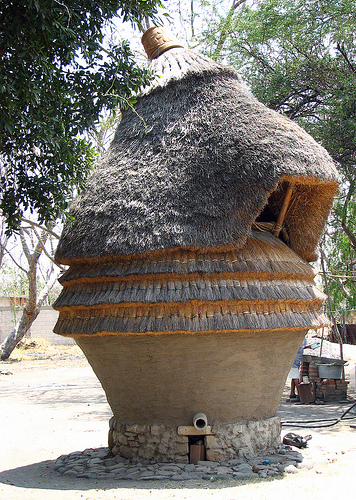 Super neat Mexican granary design utilizing straw and clay in a coiled pot type of form. This would almost surely use much more clay than I'm using. I'm intrigued though by the idea of using a mix more similar to the pet to build something larger, like a pigeon cote, a smoker, or maybe a bedroom...