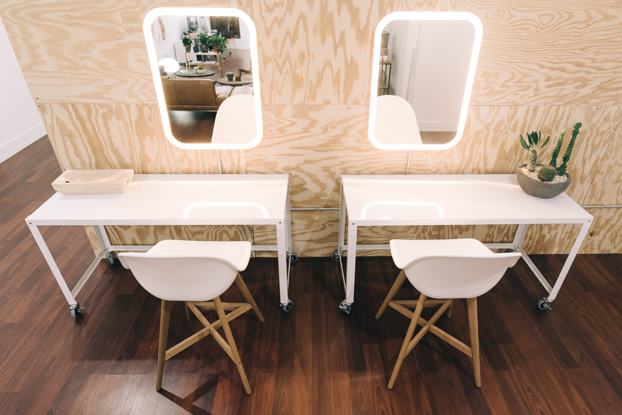 FreshTomatoStudio_MakeupStation.jpg