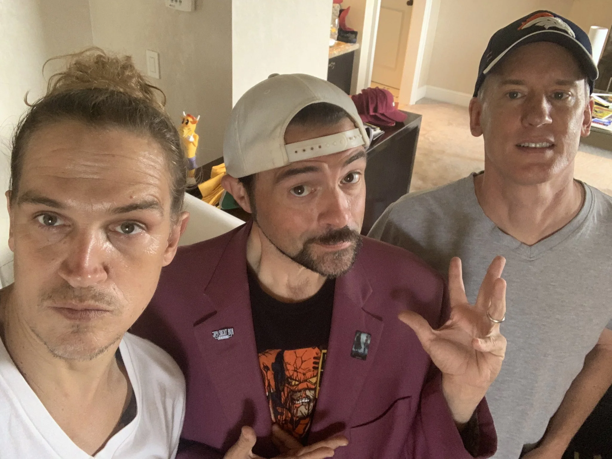 Kevin Smith Announces Clerks 3 with Jeff Anderson