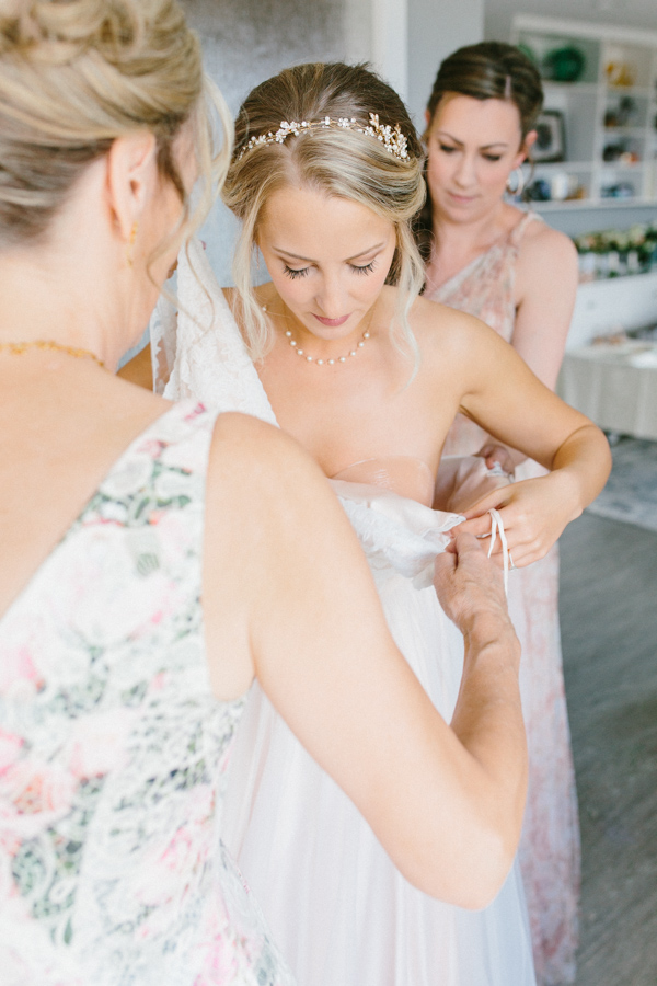 Intimate Backyard Blush Fairytale Wedding | Wenatchee Wedding Photographer | Fine Art Seattle Wedding Photographer | Blush Wedding | Wedding Details | Getting Ready