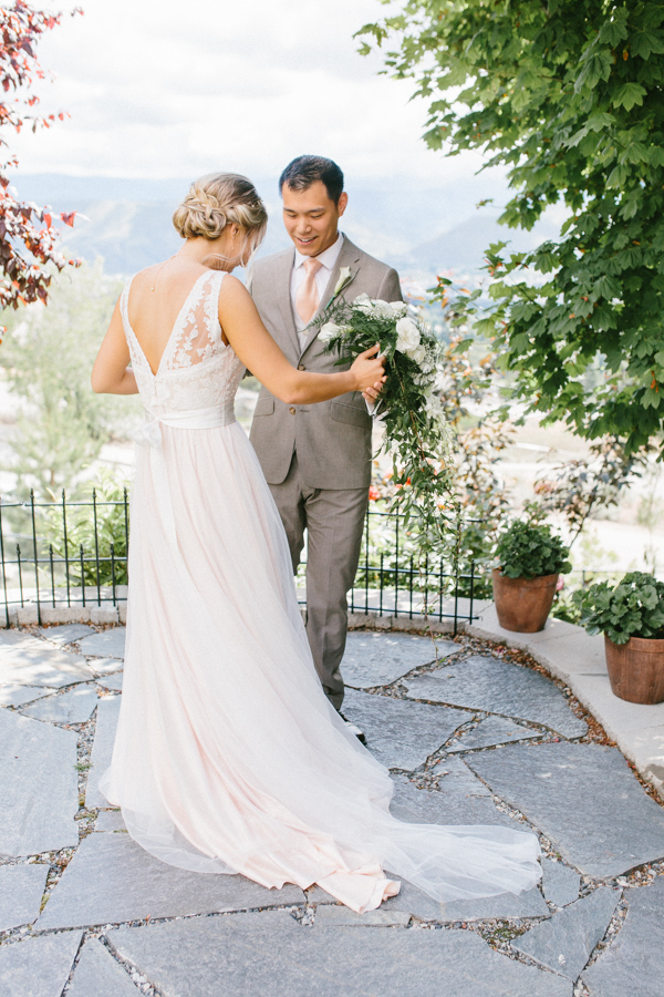 Intimate Backyard Blush Fairytale Wedding | Wenatchee Wedding Photographer | Fine Art Seattle Wedding Photographer | Blush Wedding | Wedding Details | Getting Ready | Perfect First Look