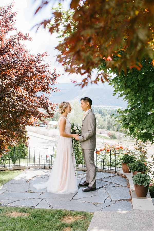 Intimate Backyard Blush Fairytale Wedding | Wenatchee Wedding Photographer | Fine Art Seattle Wedding Photographer | Blush Wedding | Wedding Details | Getting Ready | Perfect First Look