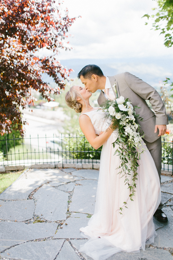 Intimate Backyard Blush Fairytale Wedding | Wenatchee Wedding Photographer | Fine Art Seattle Wedding Photographer | Blush Wedding | Wedding Details | Getting Ready | Perfect First Look
