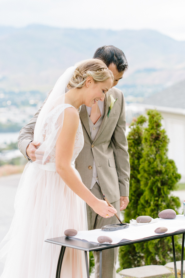 Intimate Backyard Blush Fairytale Wedding | Wenatchee Wedding Photographer | Fine Art Seattle Wedding Photographer | Blush Wedding | Wedding Details | Outdoor Ceremony