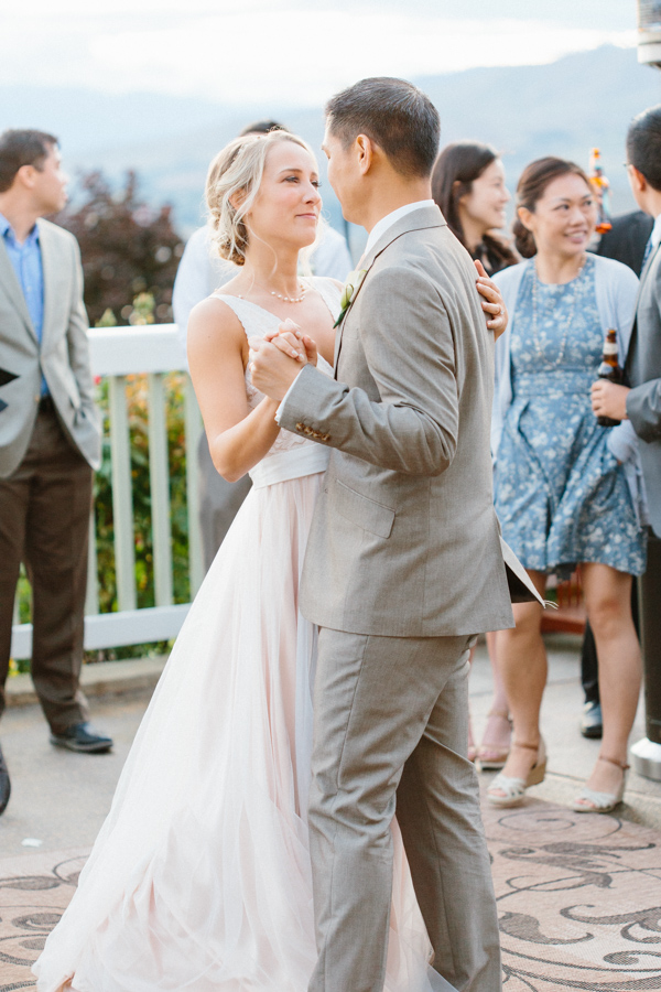 Intimate Backyard Blush Fairytale Wedding | Wenatchee Wedding Photographer | Fine Art Seattle Wedding Photographer | Blush Wedding | Wedding Details | Backyard Wedding Reception