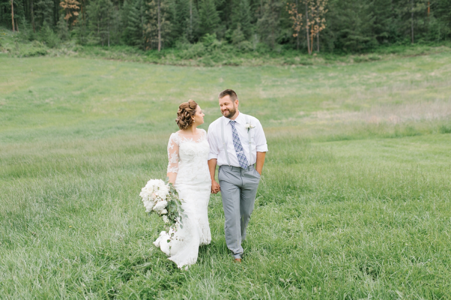 Wenatchee Wedding Photographer | Hampton Hideaway | Summer Rustic Wedding Eastern Washington | Emma Rose Company | Pastel Wedding Inspiration | Lace Wedding | Pacific Northwest Wedding 40.jpg