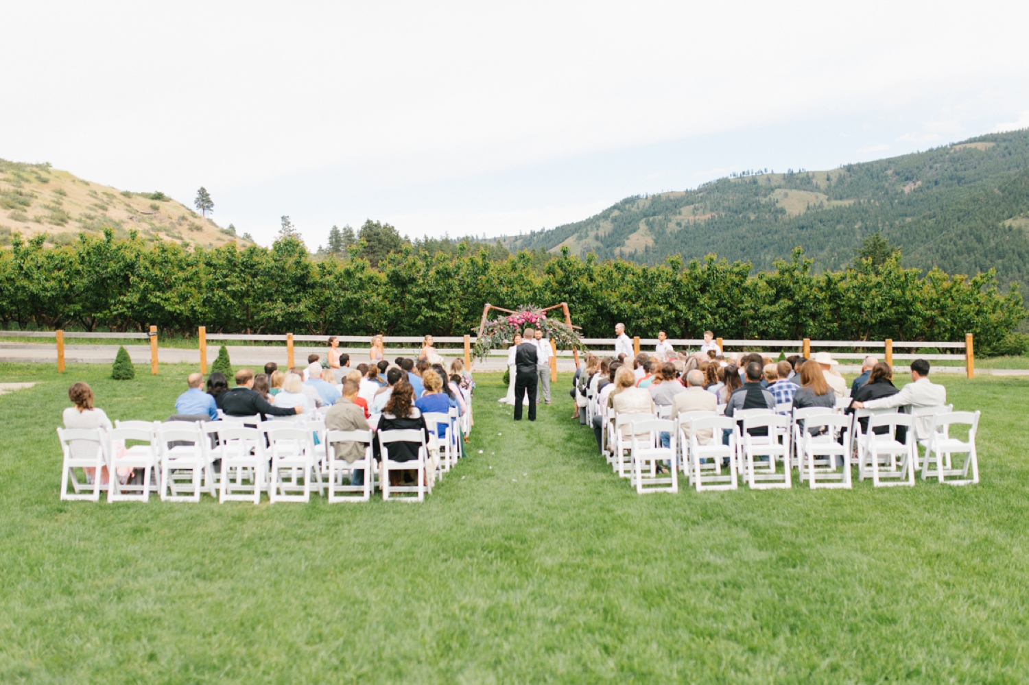 Wenatchee Wedding Photographer | Hampton Hideaway | Summer Rustic Wedding Eastern Washington | Emma Rose Company | Pastel Wedding Inspiration | Lace Wedding | Pacific Northwest Wedding 76.jpg
