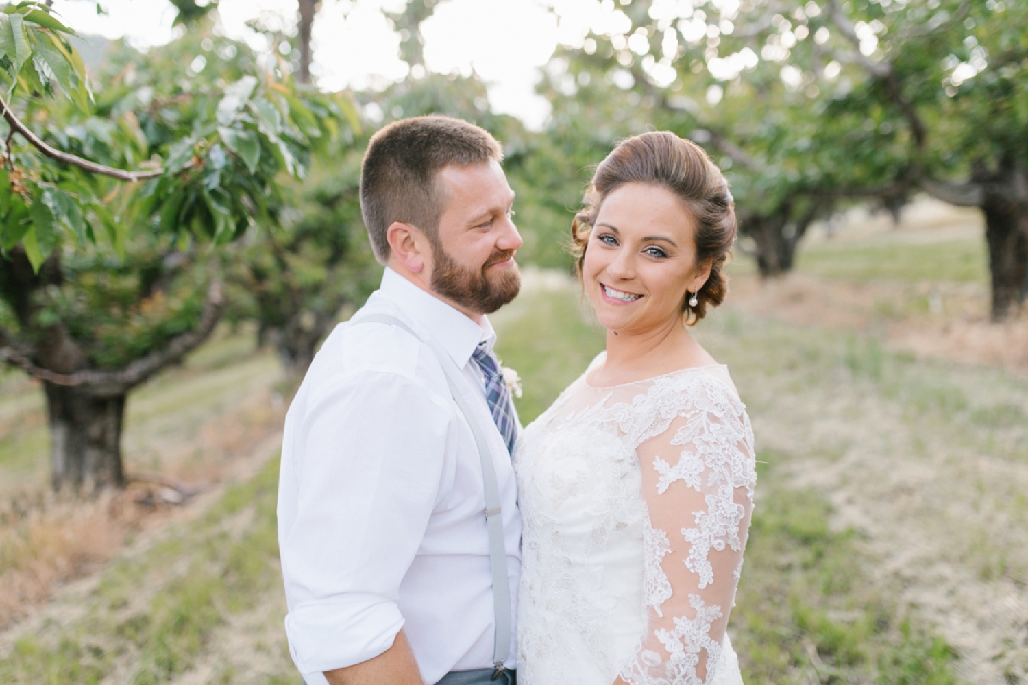 Wenatchee Wedding Photographer | Hampton Hideaway | Summer Rustic Wedding Eastern Washington | Emma Rose Company | Pastel Wedding Inspiration | Lace Wedding | Pacific Northwest Wedding 97.jpg