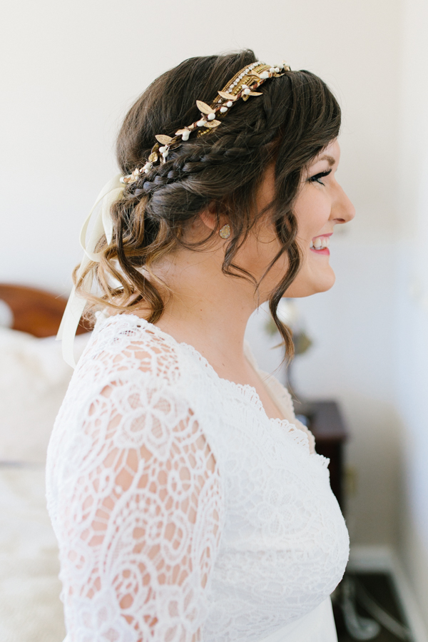 Oceanside Oregon Beach Wedding Details | Mermaid Wedding | Oregon Wedding on the Coast | Oregon Bride | Wedding Details | Bridesmaids Getting Ready-14.jpg