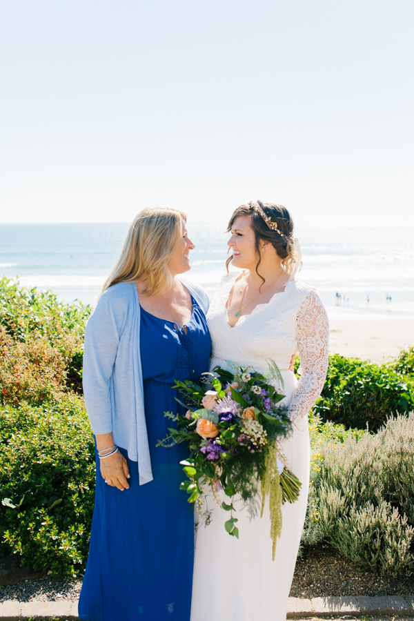 Oceanside Oregon Beach Wedding Details | Mermaid Wedding | Oregon Wedding on the Coast | Oregon Bride | Wedding Details | VSCO | Ceremony on the Beach-4.jpg