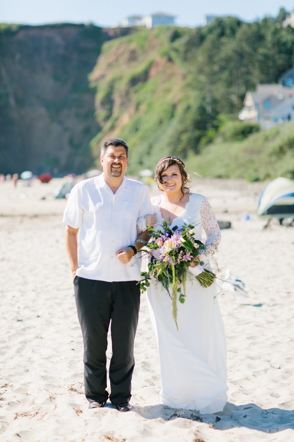 Oceanside Oregon Beach Wedding Details | Mermaid Wedding | Oregon Wedding on the Coast | Oregon Bride | Wedding Details | VSCO | Ceremony on the Beach-12.jpg