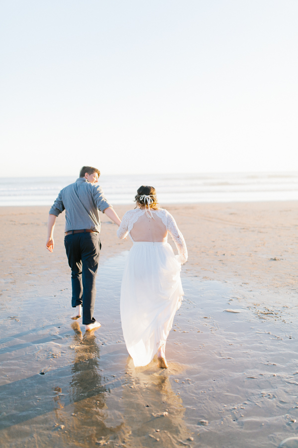 Oceanside Oregon Beach Wedding | Sunset Portraits by the Ocean | Oregon Bride | Oregon Wedding Photography | Wedding on the Beach | Bride and Groom Beach Portraits-8.jpg