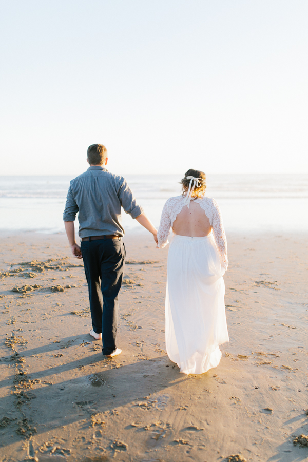 Oceanside Oregon Beach Wedding | Sunset Portraits by the Ocean | Oregon Bride | Oregon Wedding Photography | Wedding on the Beach | Bride and Groom Beach Portraits-11.jpg