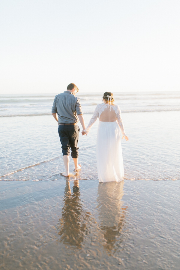 Oceanside Oregon Beach Wedding | Sunset Portraits by the Ocean | Oregon Bride | Oregon Wedding Photography | Wedding on the Beach | Bride and Groom Beach Portraits-18.jpg