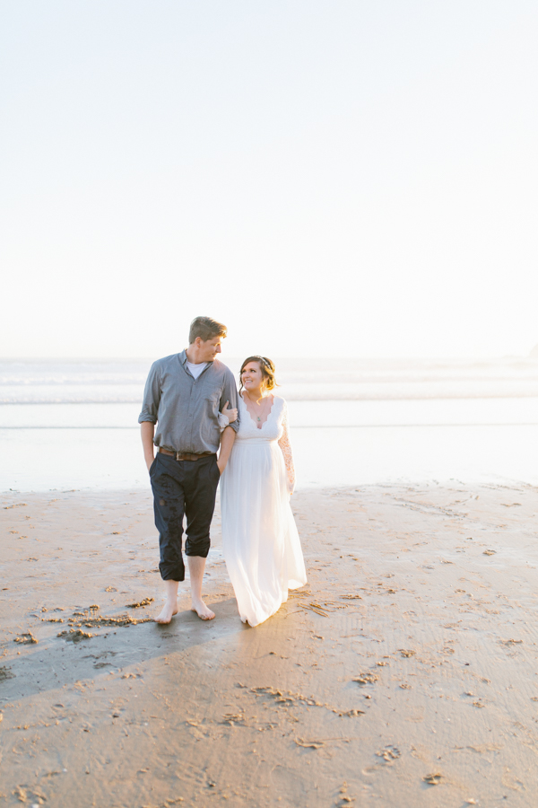 Oceanside Oregon Beach Wedding | Sunset Portraits by the Ocean | Oregon Bride | Oregon Wedding Photography | Wedding on the Beach | Bride and Groom Beach Portraits-24.jpg