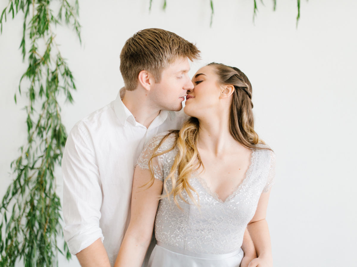 Studio Inspired Styled Shoot Behind the Scenes | How to put together a styled shoot | Rhodesia Flower Florist South Bend, Washington | Emma Rose Company Studio Session | VSCO | Grey Session-22.jpg