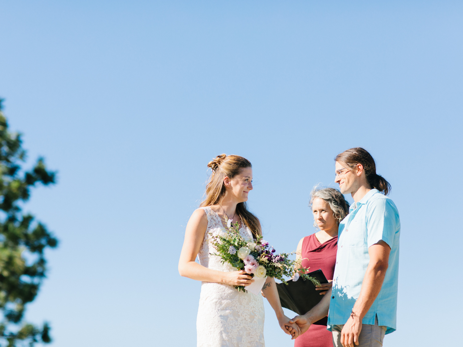 Leavenworth Washington Mountain Top | Wedding | Intimate Wedding Inspiration Outdoors | Pybus Bistro Wenatchee, Washington | VSCO | Simple Wedding | PNW Wedding | Emma Rose Company-33.jpg