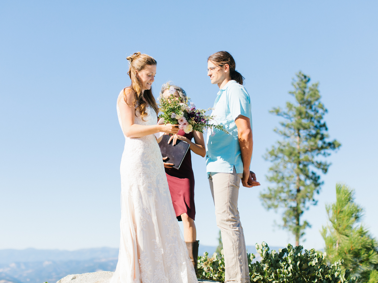 Leavenworth Washington Mountain Top | Wedding | Intimate Wedding Inspiration Outdoors | Pybus Bistro Wenatchee, Washington | VSCO | Simple Wedding | PNW Wedding | Emma Rose Company-35.jpg