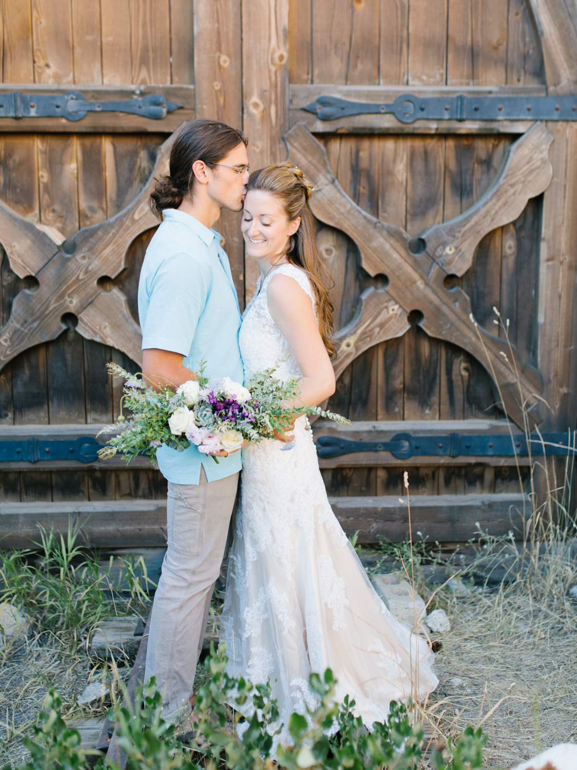Leavenworth Washington Mountain Top | Wedding | Intimate Wedding Inspiration Outdoors | Pybus Bistro Wenatchee, Washington | VSCO | Simple Wedding | PNW Wedding | Emma Rose Company-47.jpg