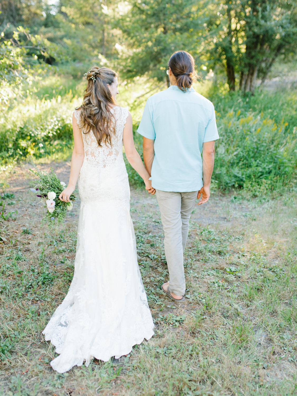 Leavenworth Washington Mountain Top | Wedding | Intimate Wedding Inspiration Outdoors | Pybus Bistro Wenatchee, Washington | VSCO | Simple Wedding | PNW Wedding | Emma Rose Company-85.jpg