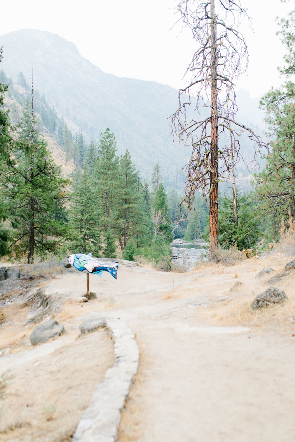 Grey and White Wedding in the Mountains of Leavenworth, Washington | Sleeping Lady | Classic and Timeless Wedding | VSCO | Bride and Bridesmaids Getting Ready | Bride in Victoria Secret Robe.jpg-1499.jpg