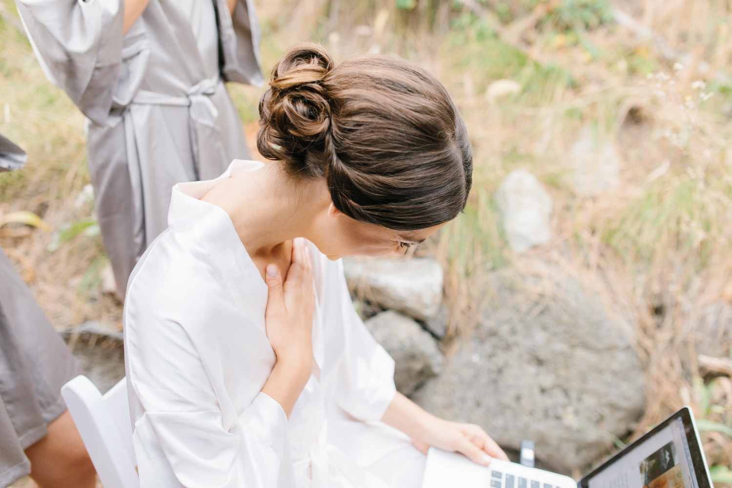 Grey and White Wedding in the Mountains of Leavenworth, Washington | Sleeping Lady | Classic and Timeless Wedding | VSCO | Bride and Bridesmaids Getting Ready | Bride in Victoria Secret Robe.jpg-1836.jpg