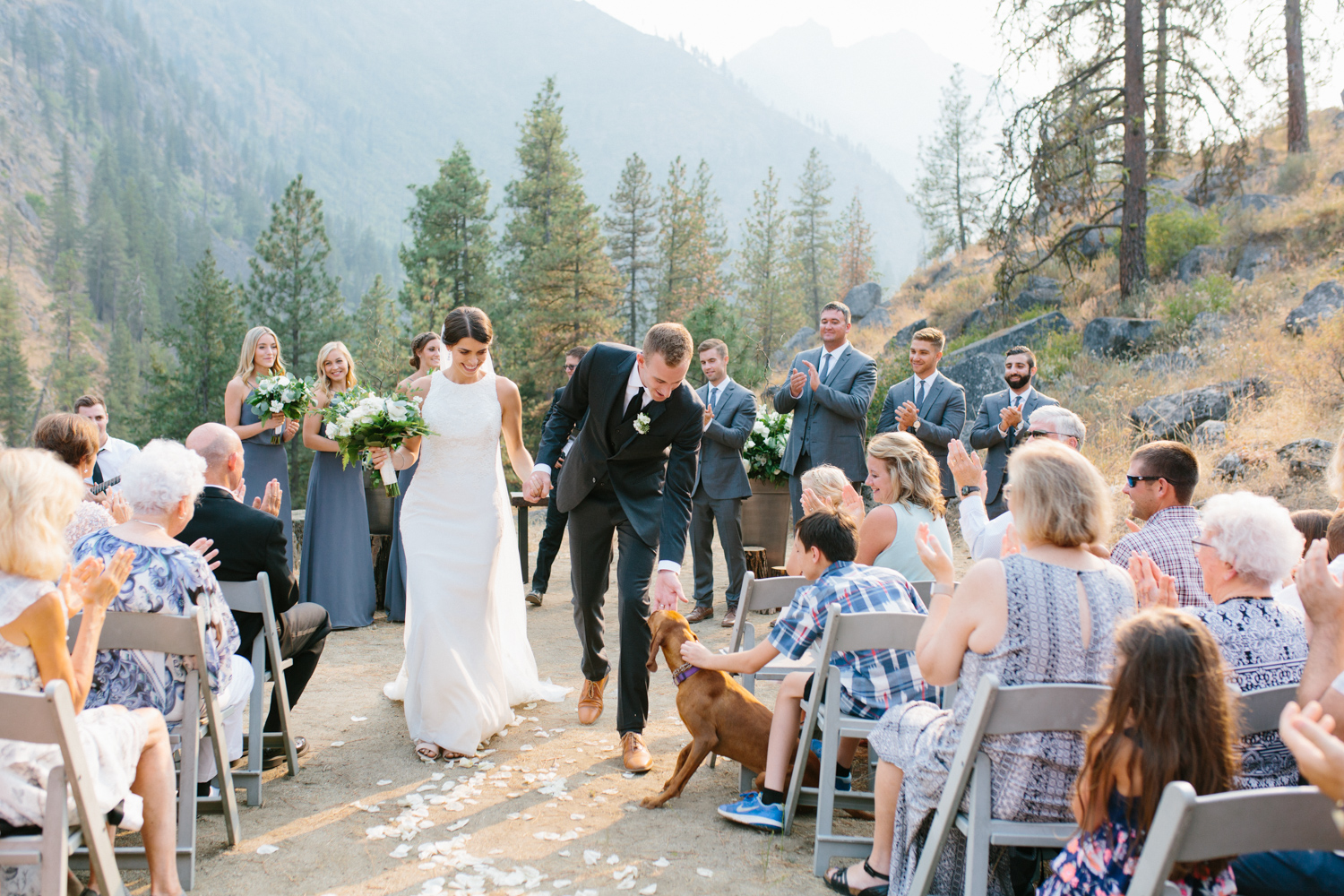 Grey and White Wedding in the Mountains of Leavenworth, Washington | Sleeping Lady | Classic and Timeless Wedding | VSCO | Leavenworth Wedding Ceremony at Sleeping Lady.jpg-1181.jpg