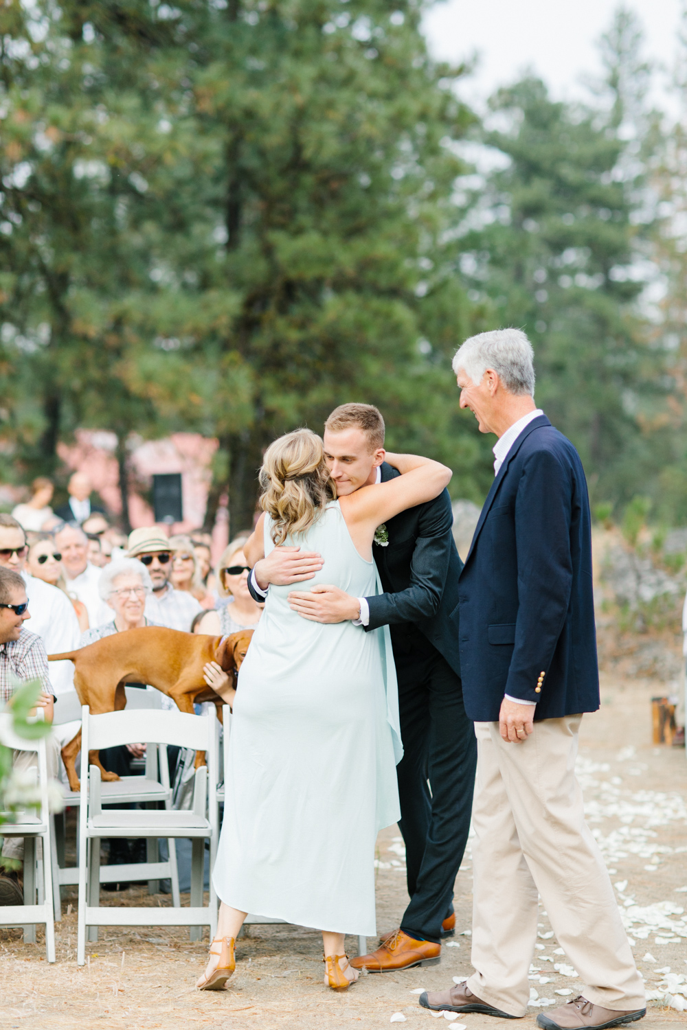 Grey and White Wedding in the Mountains of Leavenworth, Washington | Sleeping Lady | Classic and Timeless Wedding | VSCO | Leavenworth Wedding Ceremony at Sleeping Lady.jpg-2857.jpg