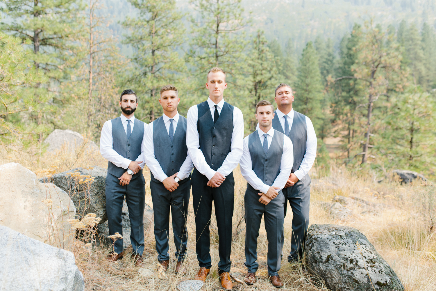 Grey and White Wedding in the Mountains of Leavenworth, Washington | Sleeping Lady | Classic and Timeless Wedding | VSCO | Bridal Party Portraits on a Mountain.jpg-2746.jpg