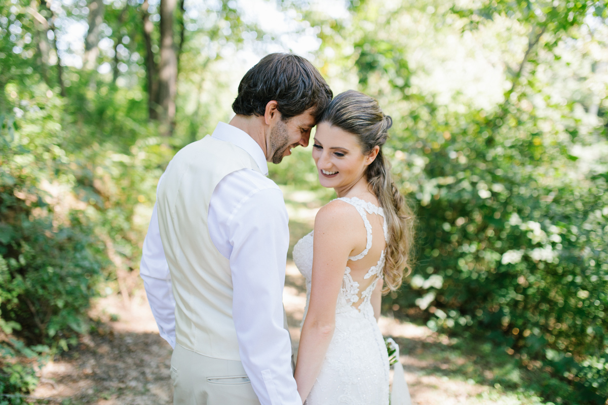 Southern Wedding | Bride and Groom First Look |Tennessee River Place Wedding Chattanooga TN | Emma Rose Company | Wedding in the South | VSCO | Southern Bride-9.jpg