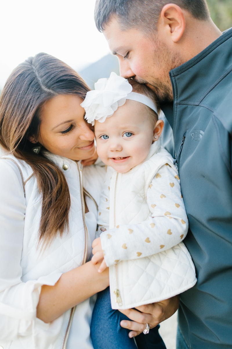 A Beautiful Fall Family Photo Session | What to Wear to Fall Photos | Leavenworth Washington Family Photographer | Emma Rose Company | Gorgeous Sunset Fall Family Portrait Session | Enchantment Park Leavenworth, Washington-12.jpg