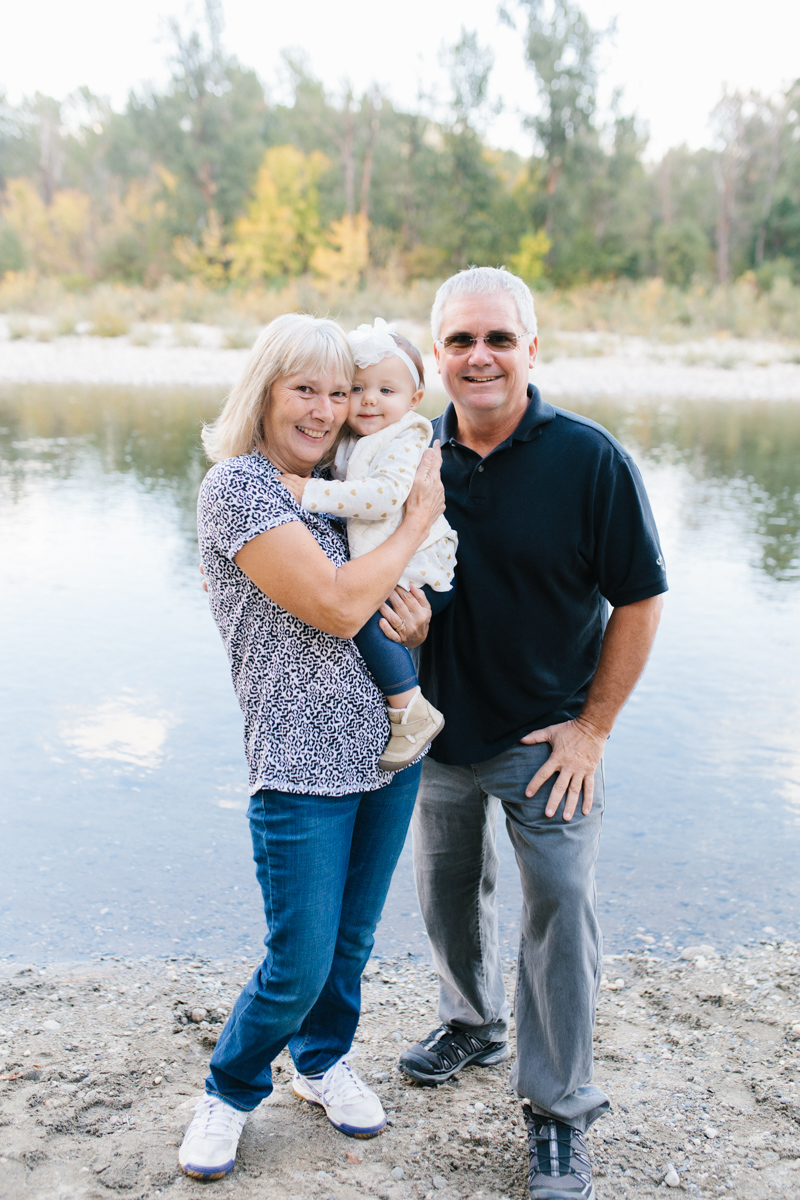 A Beautiful Fall Family Photo Session | What to Wear to Fall Photos | Leavenworth Washington Family Photographer | Emma Rose Company | Gorgeous Sunset Fall Family Portrait Session | Enchantment Park Leavenworth, Washington-23.jpg