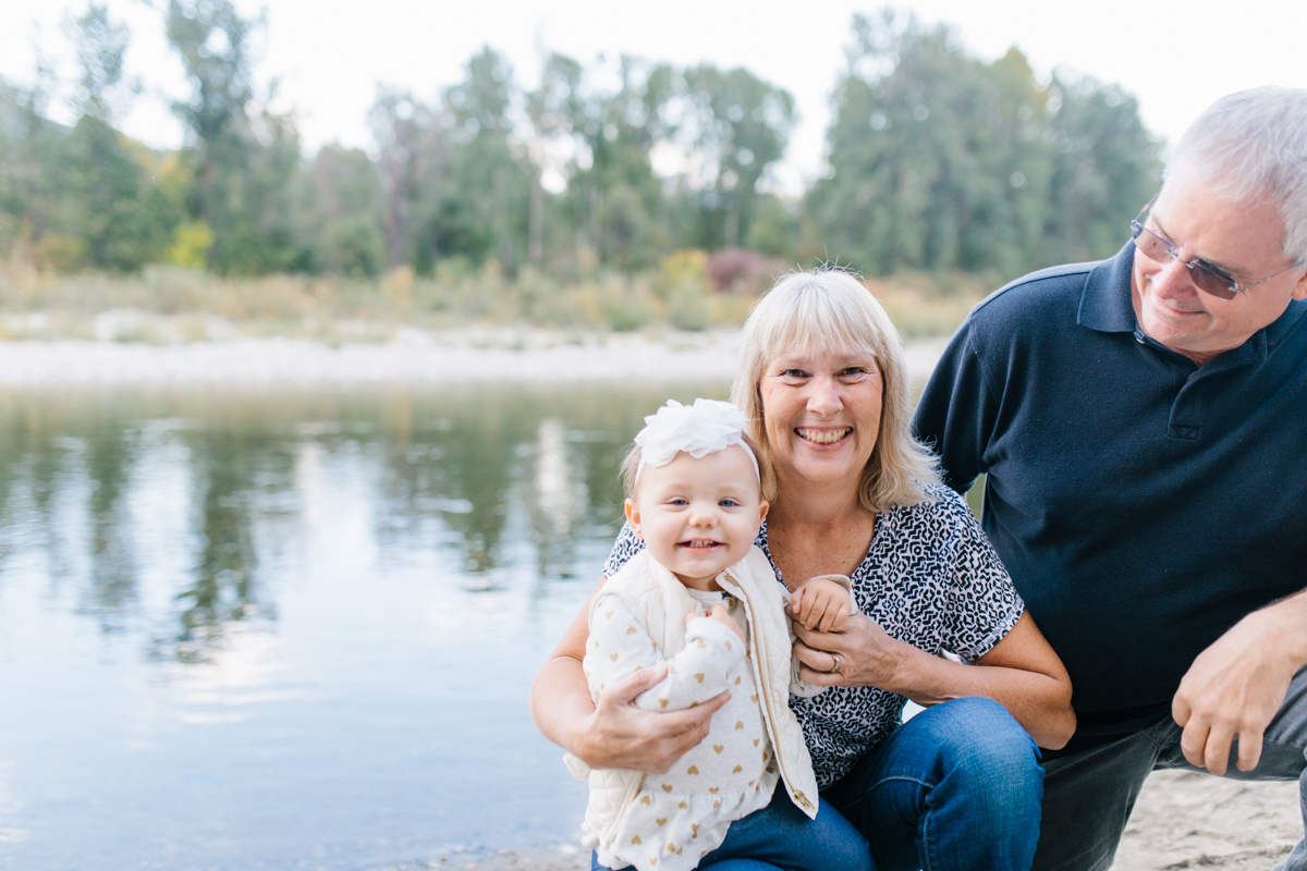 A Beautiful Fall Family Photo Session | What to Wear to Fall Photos | Leavenworth Washington Family Photographer | Emma Rose Company | Gorgeous Sunset Fall Family Portrait Session | Enchantment Park Leavenworth, Washington-37.jpg