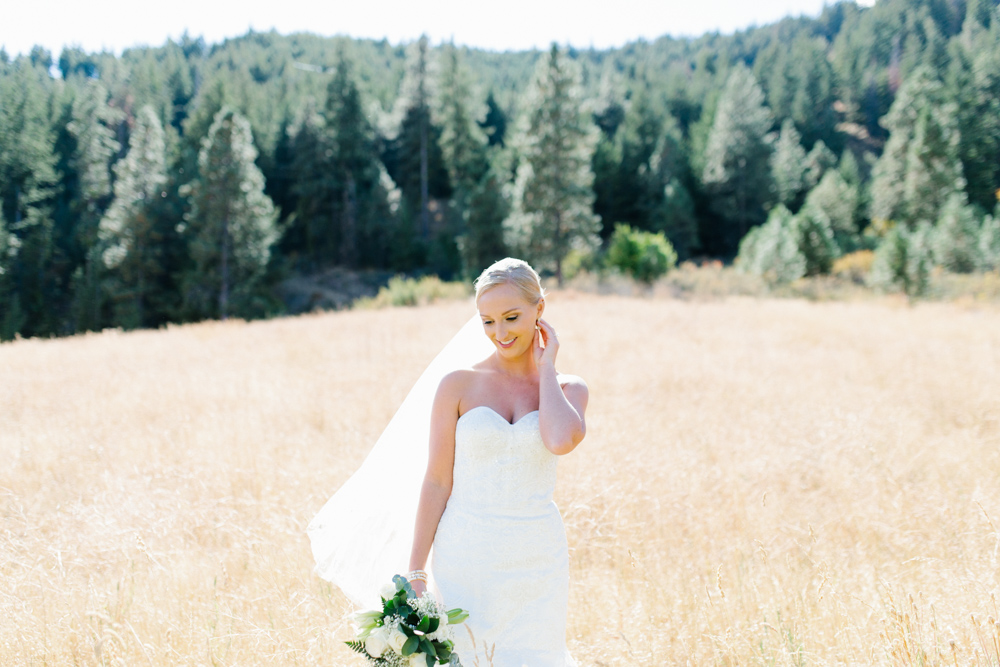 Hampton Hideaway | Wenatchee, Washington | A Fall Blush Wedding | VSCO | Emma Rose Company | Seattle Wedding Photographer Light and Airy | PNW Wedding-9.jpg