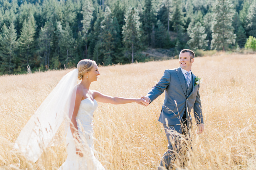Hampton Hideaway | Wenatchee, Washington | A Fall Blush Wedding | VSCO | Emma Rose Company | Seattle Wedding Photographer Light and Airy | PNW Wedding-11.jpg
