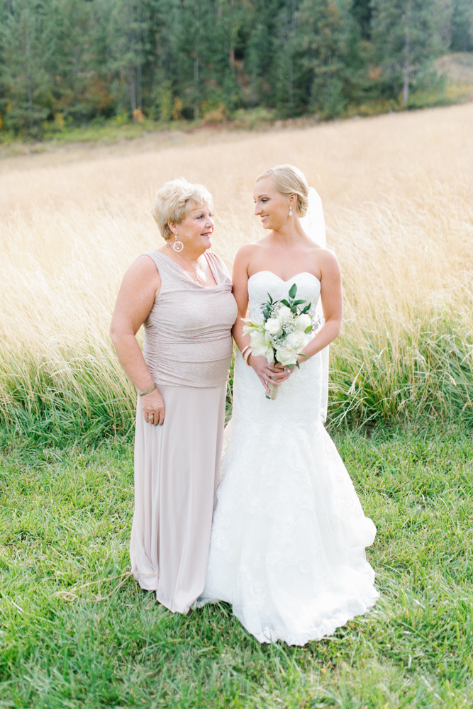 Hampton Hideaway | Wenatchee, Washington | A Fall Blush Wedding | VSCO | Emma Rose Company | Seattle Wedding Photographer Light and Airy | PNW Wedding-29.jpg