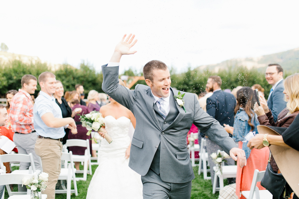 Hampton Hideaway | Wenatchee, Washington | A Fall Blush Wedding | VSCO | Emma Rose Company | Seattle Wedding Photographer Light and Airy | PNW Wedding-41.jpg