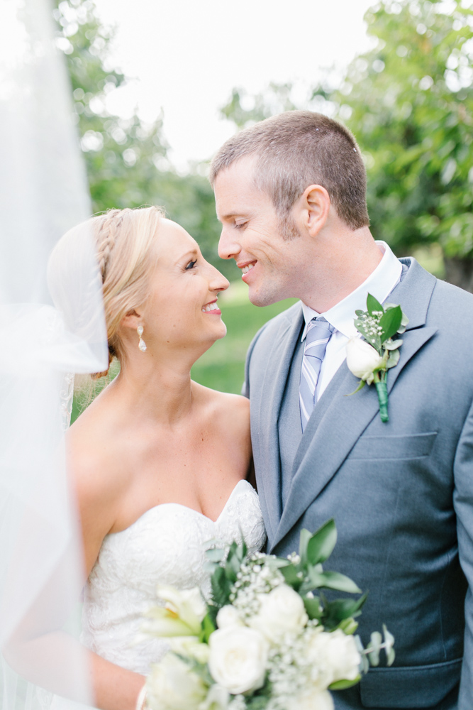 Hampton Hideaway | Wenatchee, Washington | A Fall Blush Wedding | VSCO | Emma Rose Company | Seattle Wedding Photographer Light and Airy | PNW Wedding-45.jpg