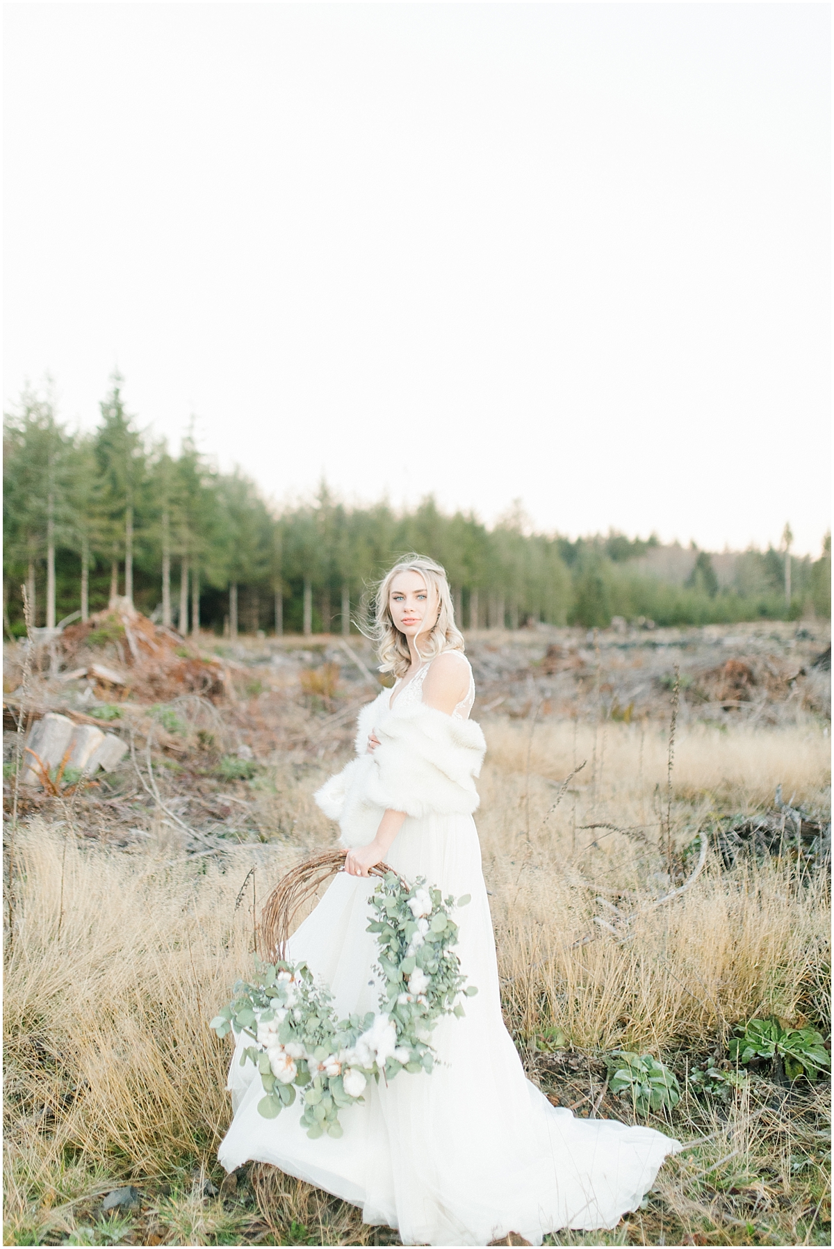 A Light and Airy Styled Shoot Dripping With Romance | Emma Rose Company Seattle Wedding Photographer