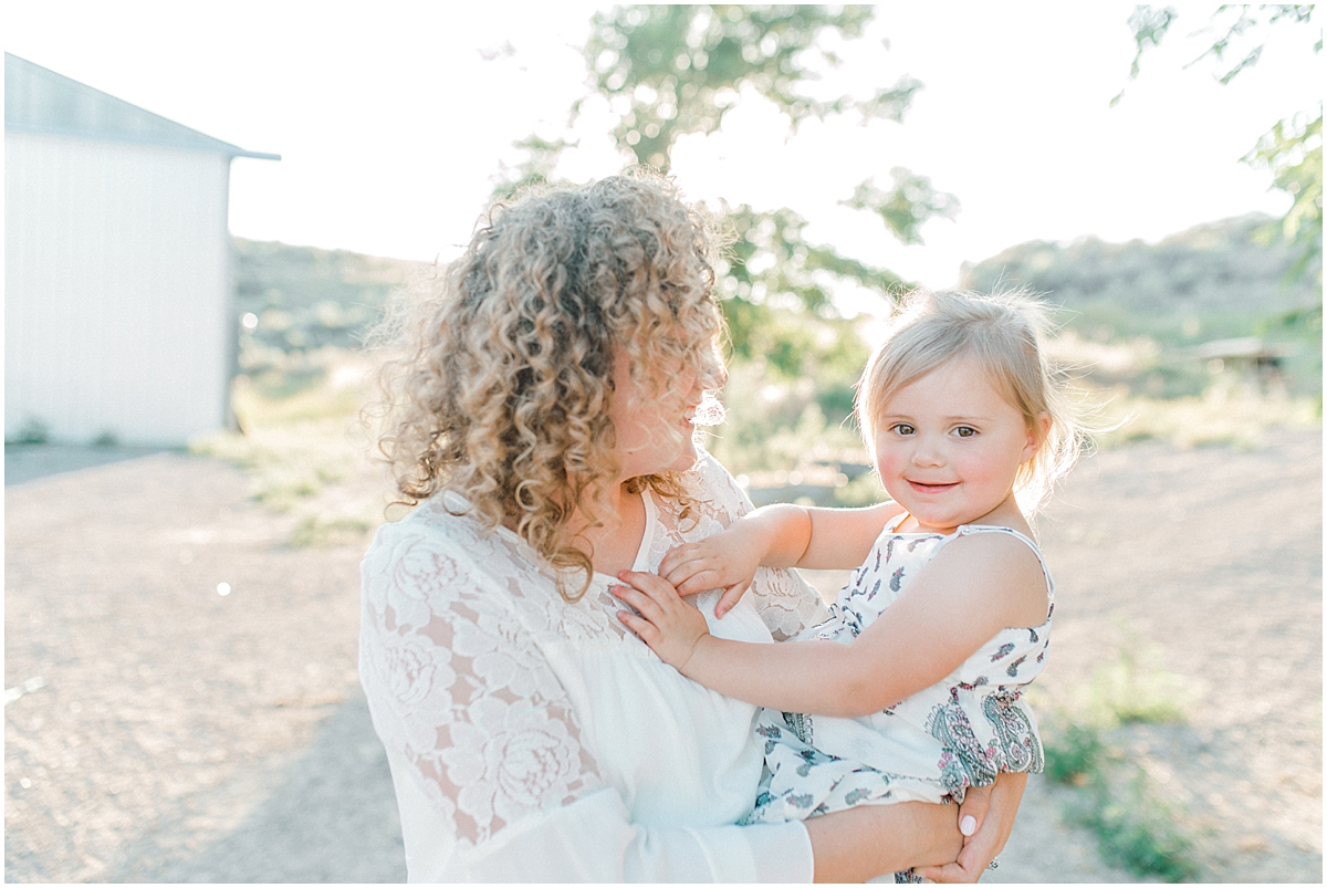 The most perfect family session in the wheat fields of Waterville Washington | Emma Rose Company Family and Portrait Photographer | Wenatchee and Seattle Photographer Light and Airy | What to Wear to Family Pictures | Kindred Presets-18.jpg