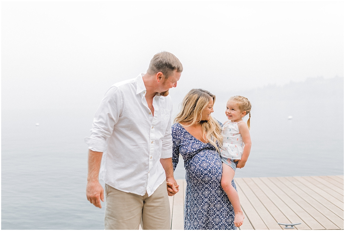 Emma Rose Company | PNW Family Portrait Photographer | Light and Airy Photography Style | What to Wear to Family Pictures | Kindred Presets | Lake Chelan Wedding Portrait Photographer_0107.jpg
