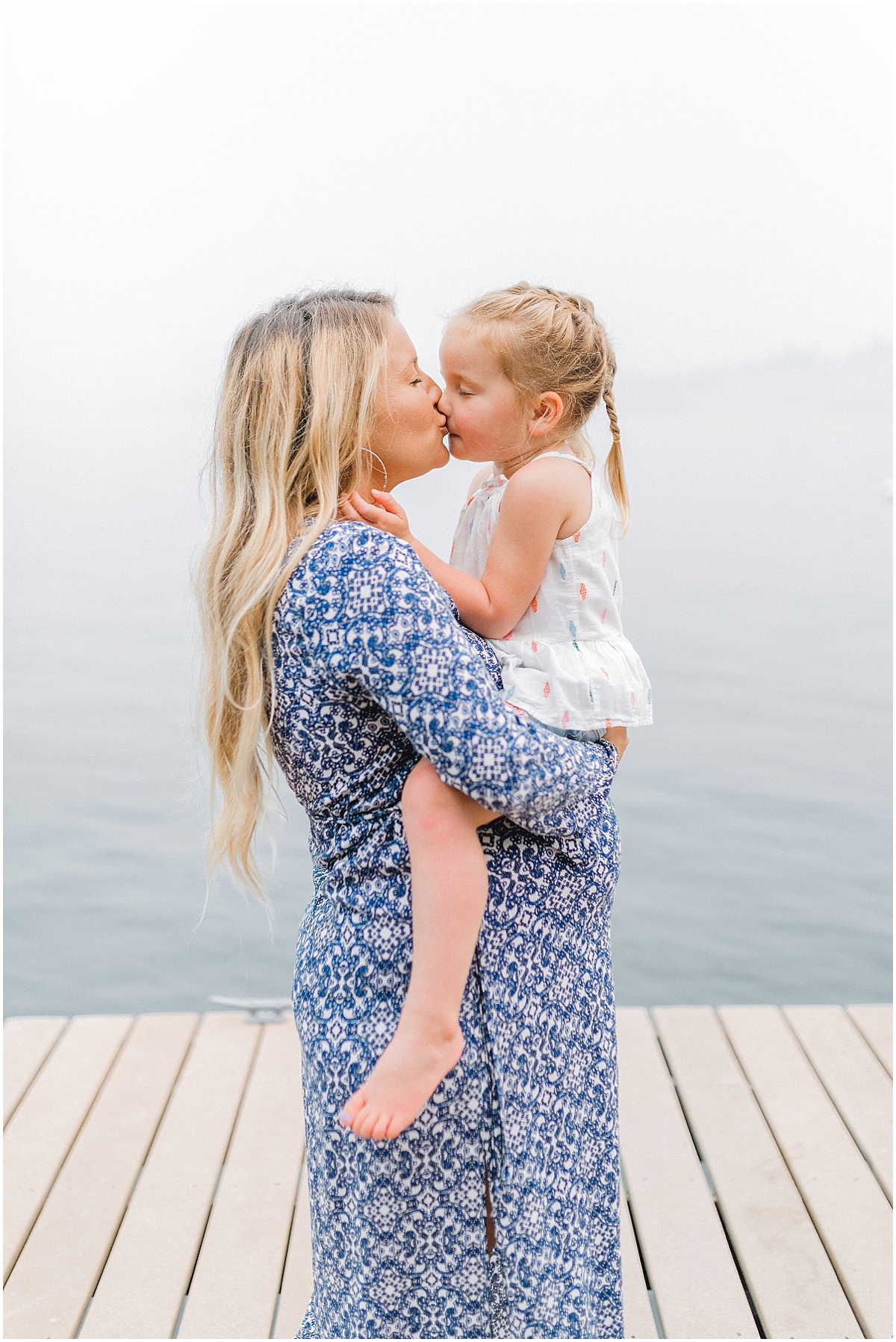 Emma Rose Company | PNW Family Portrait Photographer | Light and Airy Photography Style | What to Wear to Family Pictures | Kindred Presets | Lake Chelan Wedding Portrait Photographer_0110.jpg