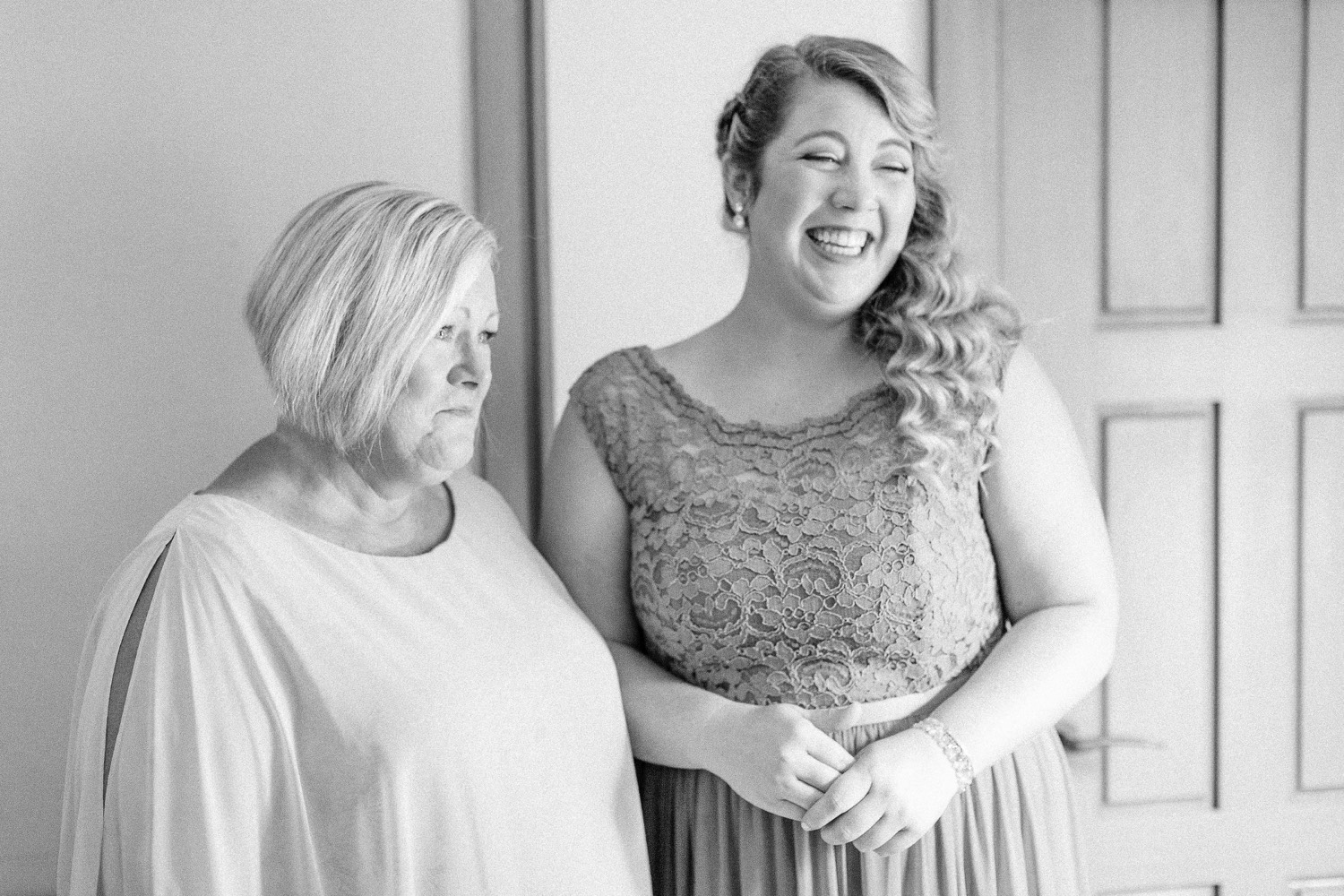 0000000000012_emmarosecompany_katiematt-9527_Photographer_PNW_House_Robinswood_Emma_Light_Company_Airy_Rose_and_Wedding_Seattle.jpg