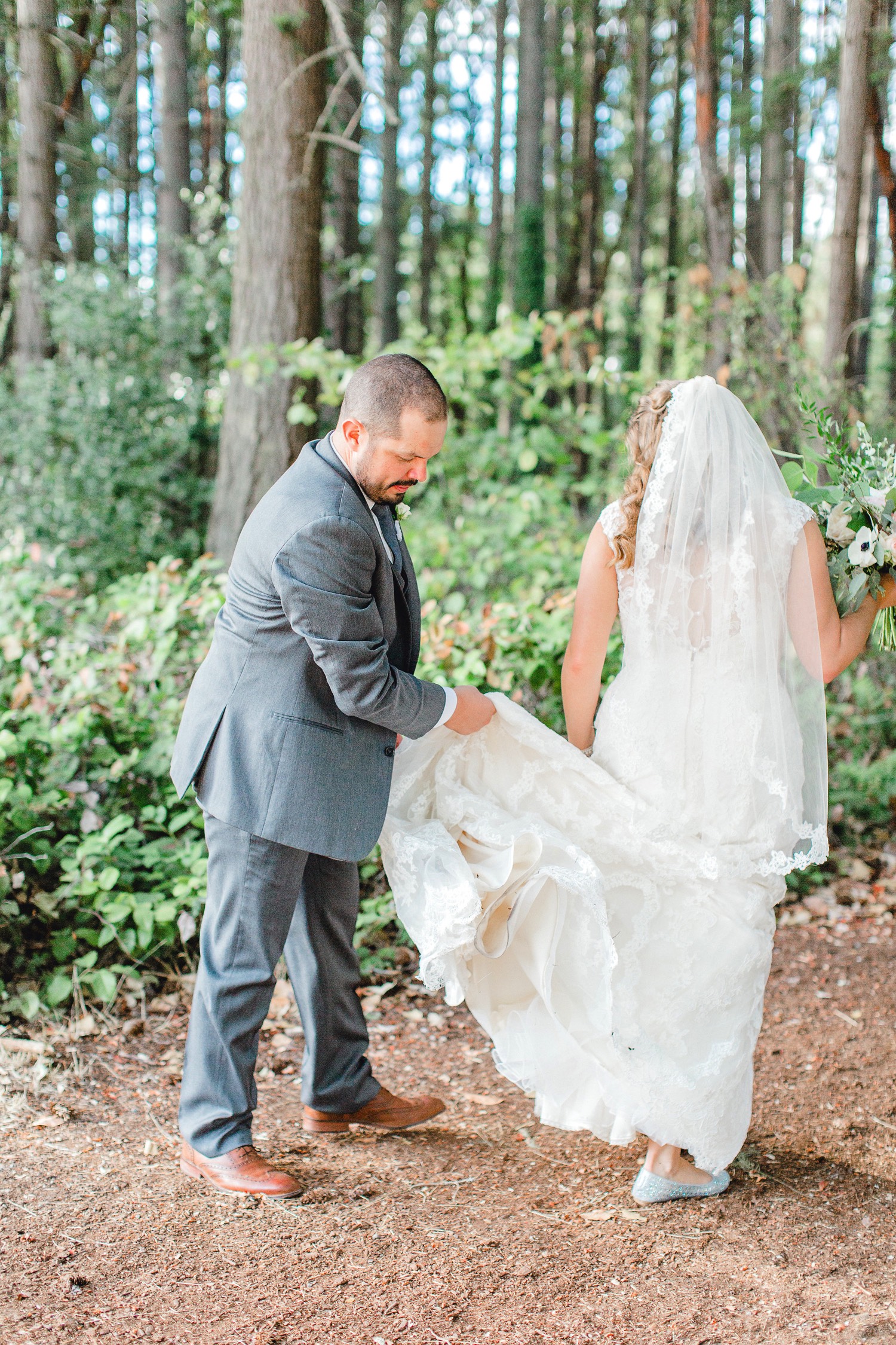 0000000000069_emmarosecompany_katiematt-9866_Photographer_PNW_House_Robinswood_Emma_Light_Company_Airy_Rose_and_Wedding_Seattle.jpg